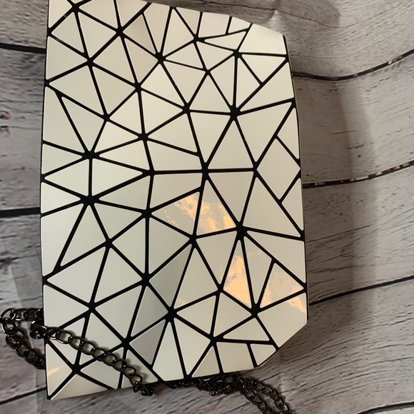 Fashion style shoulder back - Picture 3 of 5